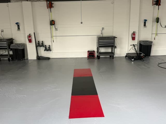 Coopers DIY Garage bay interior