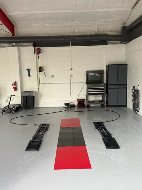 Coopers DIY Garage bay interior