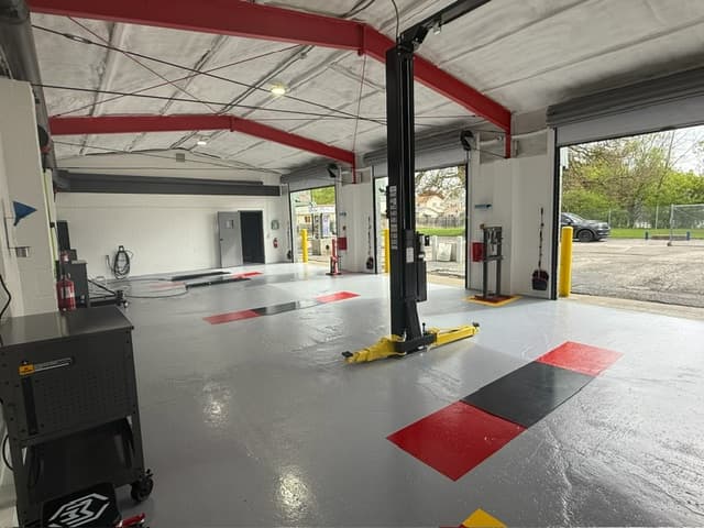Coopers DIY Garage bay interior